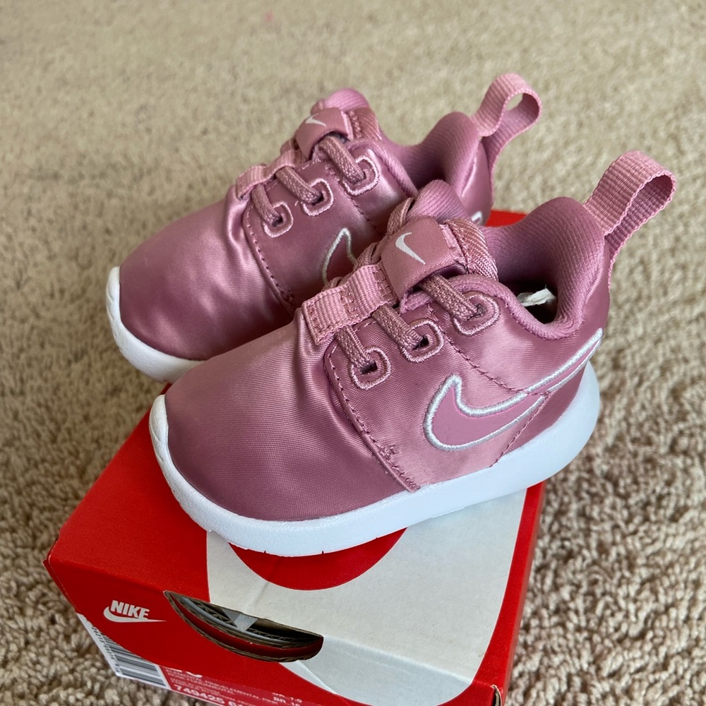 Nike Roshe Baby Shoes